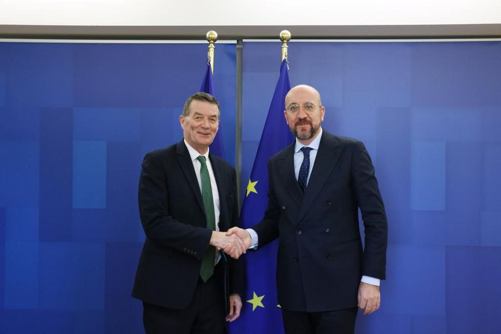 EUauditors's tweet photo. A constructive meeting today, where President @TonyMurphyECA and Member @ATurtelboom met @CharlesMichel, President of the @EUCouncil.
Discussions centred on enhancing collaboration and reaffirming our collective commitment to #accountability and #transparency in #EUgovernance. https://t.co/b8Ja7HLyB3