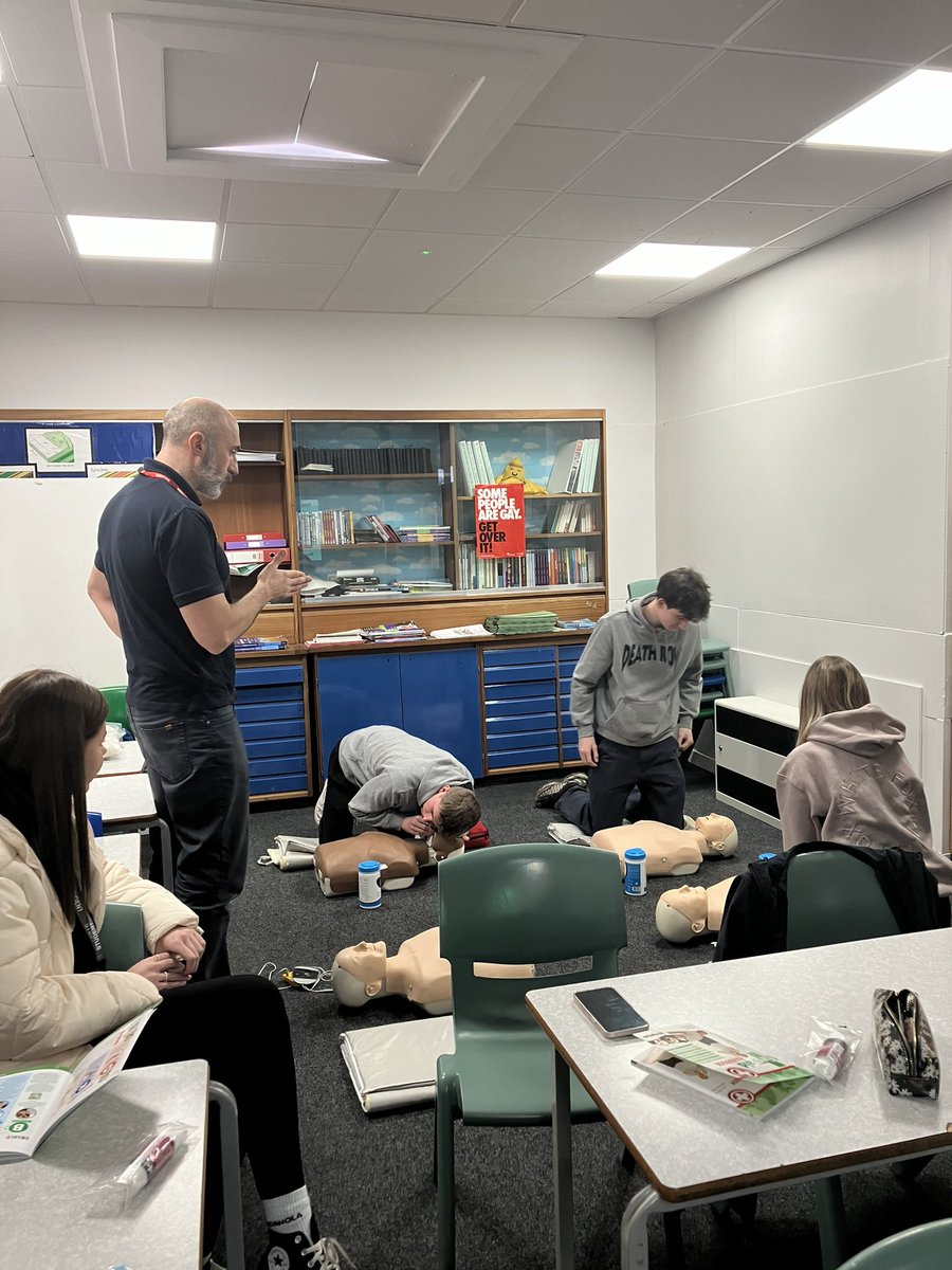Some of our sixth form students are completing an accredited emergency first aid course today for enrichment with options training! #sixthform #shelleycollege #enrichment