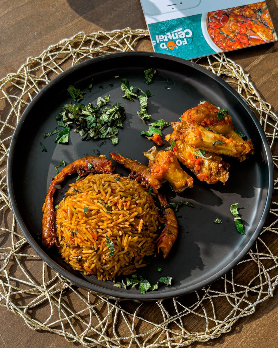 L1quorCentral's tweet photo. The pictures below are some of the meals from Foodcentralng that we would be treating our dearest @Debbie_OA to.
This woman doesn't really have to cook by 430am. again she has manifested a soft 2024, and that's what we giving her.

#430am #430Debbie #Foodcentralng https://t.co/RrKM1AntO2