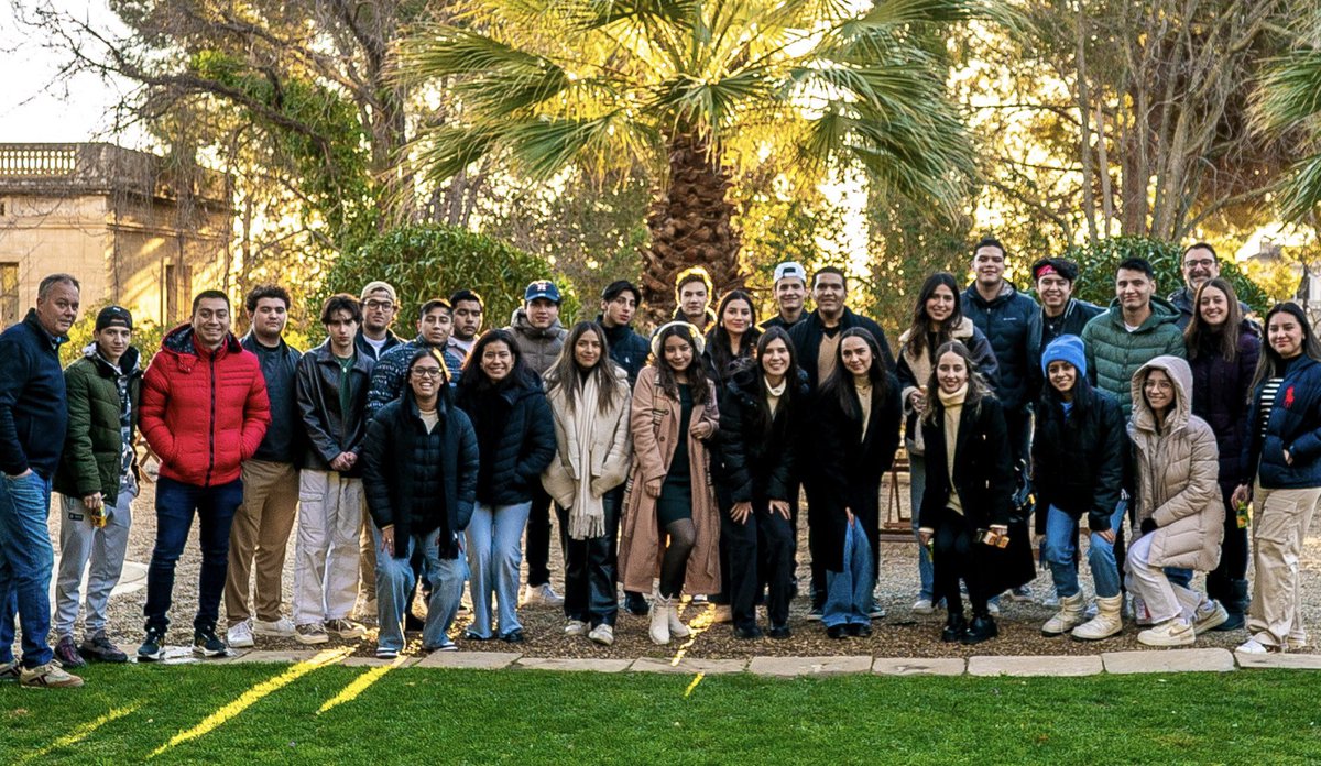 🗺️ Exciting to introduce our unique one-month program for global universities to design their own modules.

🙌 Special welcome to Tecnológico de Monterrey students starting their journey in Barcelona today! #InnovativeEducation #EseiExperience 🎓🌍