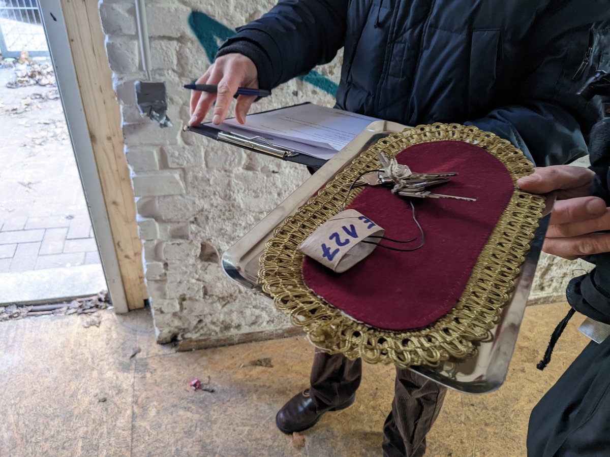 luna_le's tweet image. Ein weiteres nichtkommerzielles Freiraumprojekt im #Leipziger Osten verschwindet. Heute wurden die Räume des Ery in der Eisenbahnstraße 127 übergeben.  

Danke #Erythrosin für 12 Jahre Kultur, Bildung &amp;amp; Begegnungort und vieles mehr!