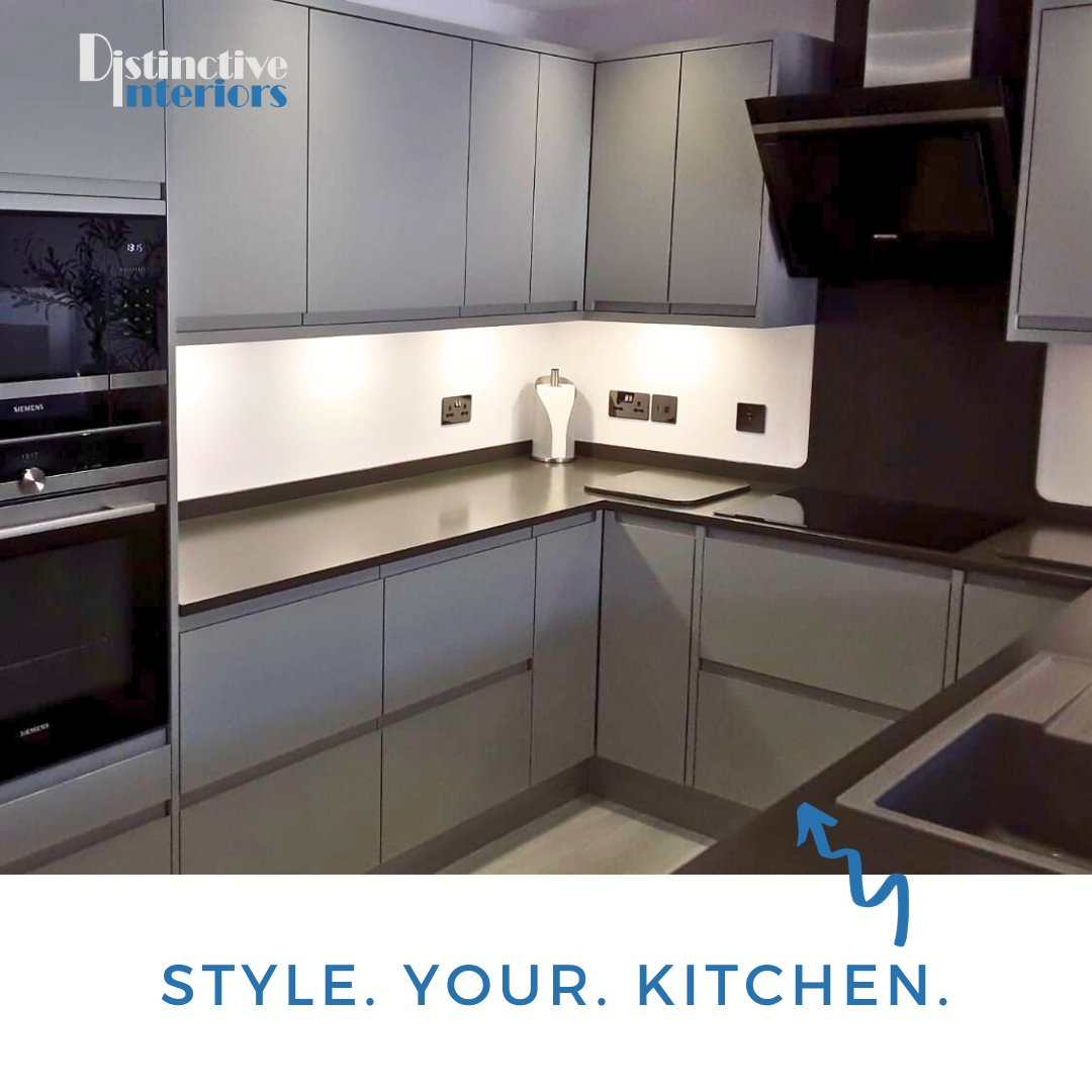 We can handle the entire project. This bespoke kitchen project involved all new switches, plastered walls, new ceiling, LED ceiling spotlights, all new plumbing pipework and laminate flooring. 👌

#bespokekitchens #colchester #kitcheninstallation