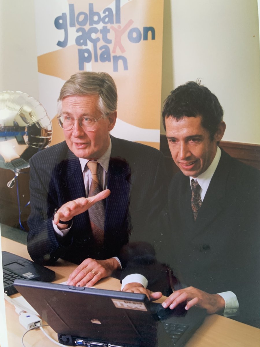 Just been reminded through LinkedIn that @globalactplan created the world's first online #carboncalculator This photo of a crazily young looking me showing how it worked to the late Michael Meacher MP - Environment Secretary at that time