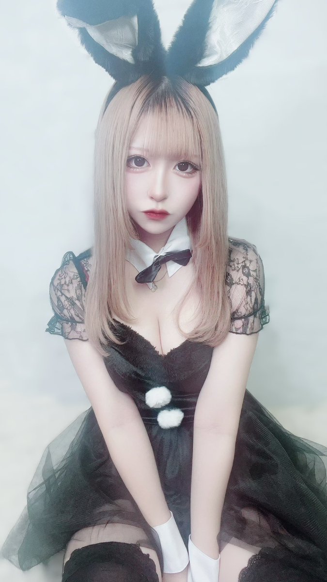__UYU7's tweet photo. 🐇🖤 https://t.co/JHZFeZZsej