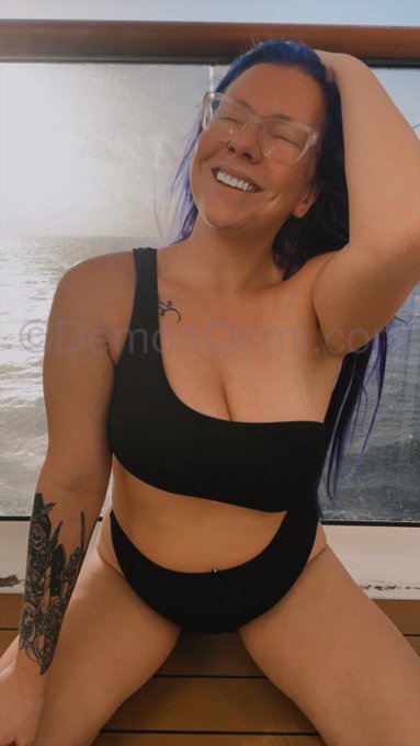 Watch DemonDemi_ 🖤's leaked NSFW photo on TwXstars