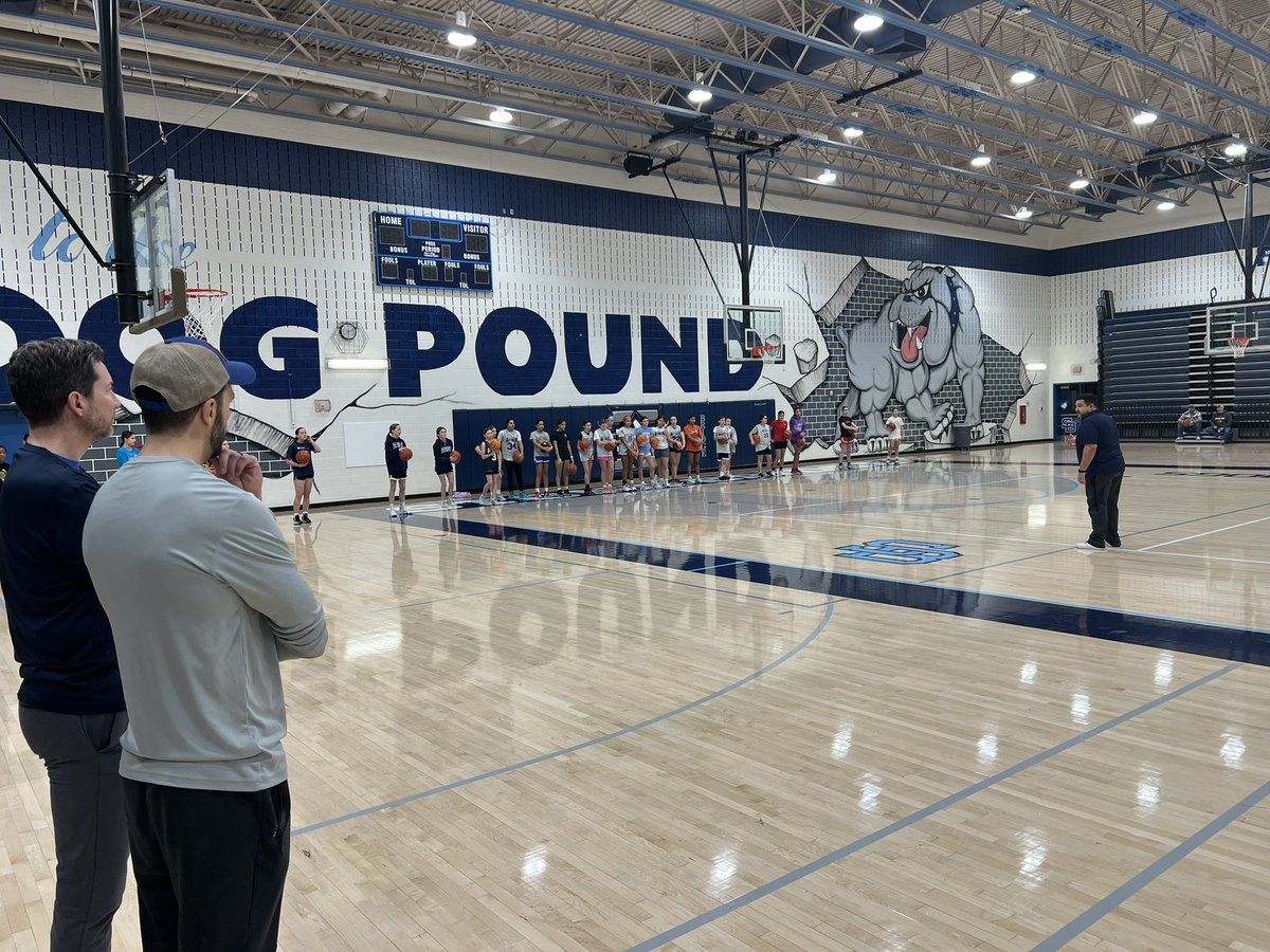 TeamAttack28GBB's tweet photo. Great turnout for our first Sunday workout. 
Hope to see everyone back next Sunday. https://t.co/v3jkacDeqM
