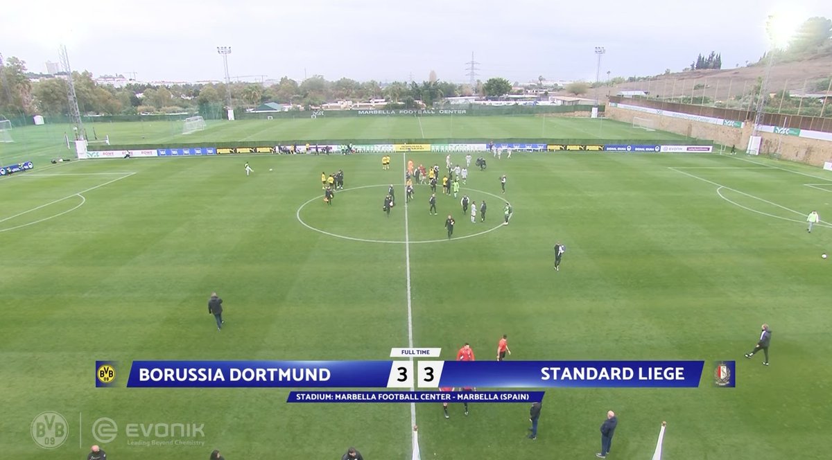 StandardLiegeNL's tweet photo. Borussia Dortmund - Standard de Liège 3-3 🔴⚪️ #BVBSTA #COYR https://t.co/EZBSlfL70x