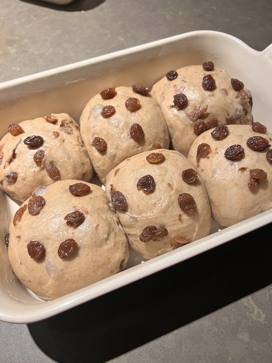 wormbanhmi's tweet photo. Couldn’t sleep, baked hot cross buns instead https://t.co/ROEg8ojxzz