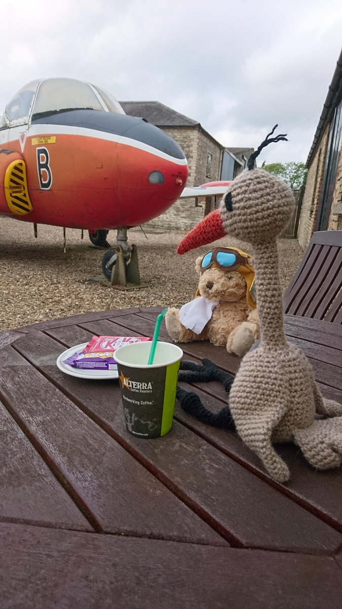 We found this cup in our collection today Charlie doesn't have a crest on his but he still enjoys tea and cake!
@RafMetheringham @NewarkAirMus @IntBCC @LimaSectorOps @sandfordaward @LincsKidsUk @kidsinmuseums @Visit_Lincs #MuseumsTogether #LincsConnect @heartoflincs