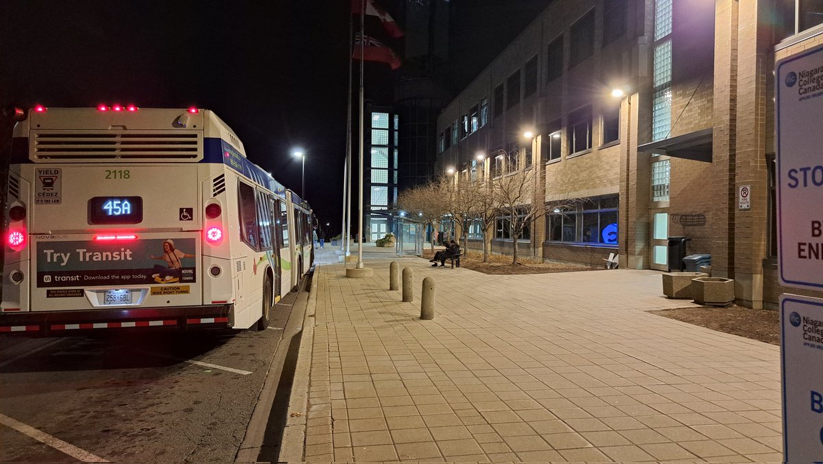 NRT_Photos's tweet photo. A start of the new year for #NRTransit at Niagara College NOTL Campus https://t.co/J8D9B46q7g