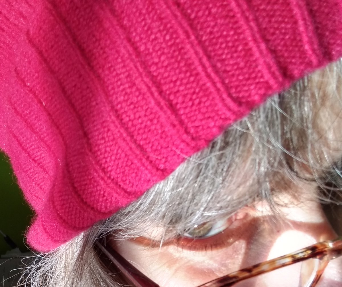 thevicarswife's tweet photo. Do you even live in a Vicarage if you're not wearing a woolly hat in the house today? #bitchilly https://t.co/vPYt4taIeG