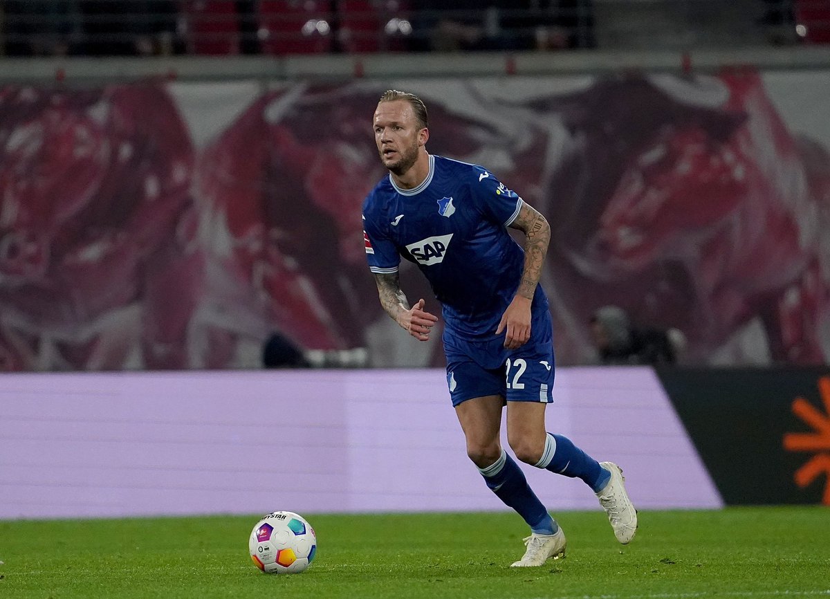 🚨 Excl. Details Kevin Vogt: <a href="/fcunion/">1. FC Union Berlin</a> wants him! 

➡️ Advanced talks about a permanent deal in winter 
➡️ Player wants the deal ✔️

Negotiations ongoing. 

First call about the interest: <a href="/FT_Redaktion/">FussballTransfers</a> | <a href="/SkySportDE/">Sky Sport</a> 🇩🇪