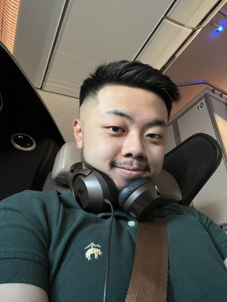 tontonus's tweet photo. ✈️ https://t.co/aYpTkVwImm