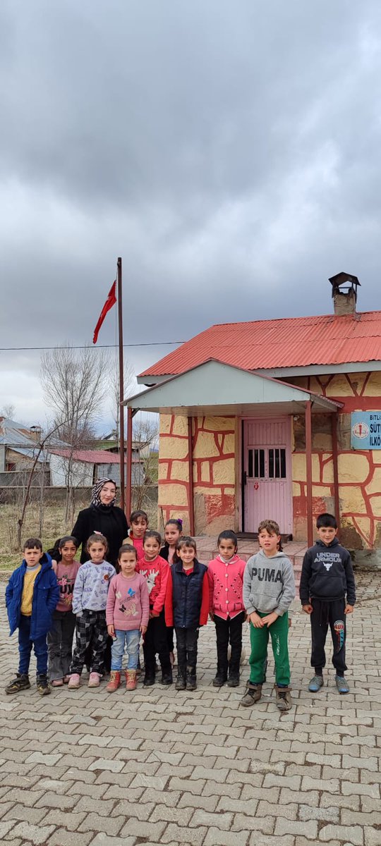 elif (@elifokay_) on Twitter photo Güzel bir günden kalan anılar,iyi ki varsınız çocuklar.
<a href="/Bitlis_Mem/">Bitlis İl Milli Eğitim Müdürlüğü</a>
<a href="/Guroymak_MEM/">Güroymak İlçe MEM</a> Güzel bir günden kalan anılar,iyi ki varsınız çocuklar.
<a href="/Bitlis_Mem/">Bitlis İl Milli Eğitim Müdürlüğü</a>
<a href="/Guroymak_MEM/">Güroymak İlçe MEM</a>