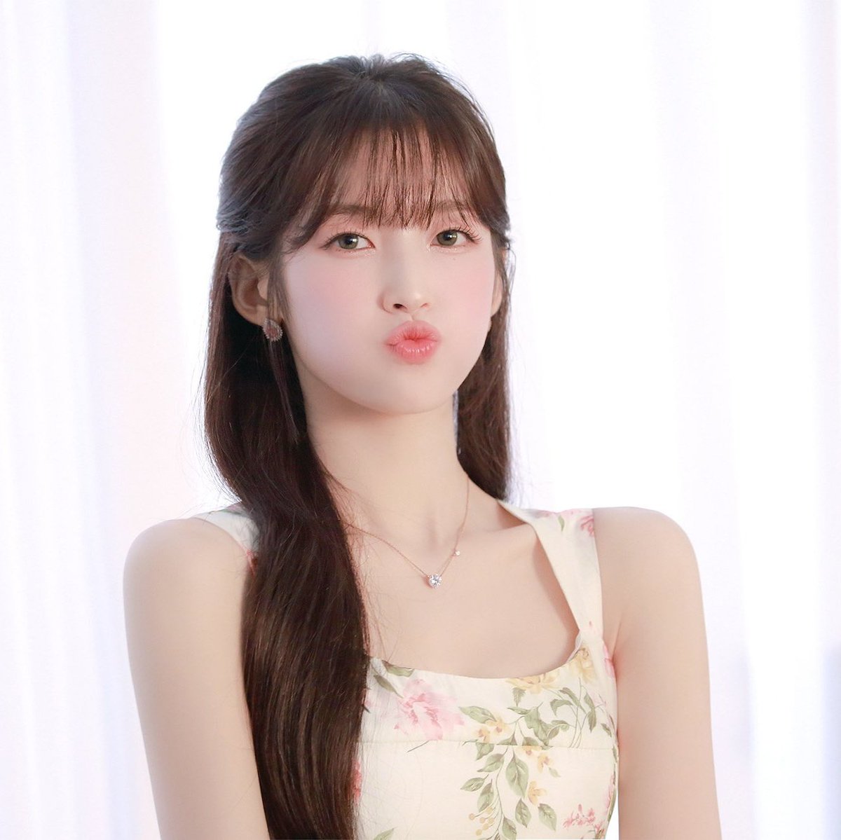 chuuariin's tweet photo. @selfolrps Level 1                                      Level 100 https://t.co/yLCF0GwXqv