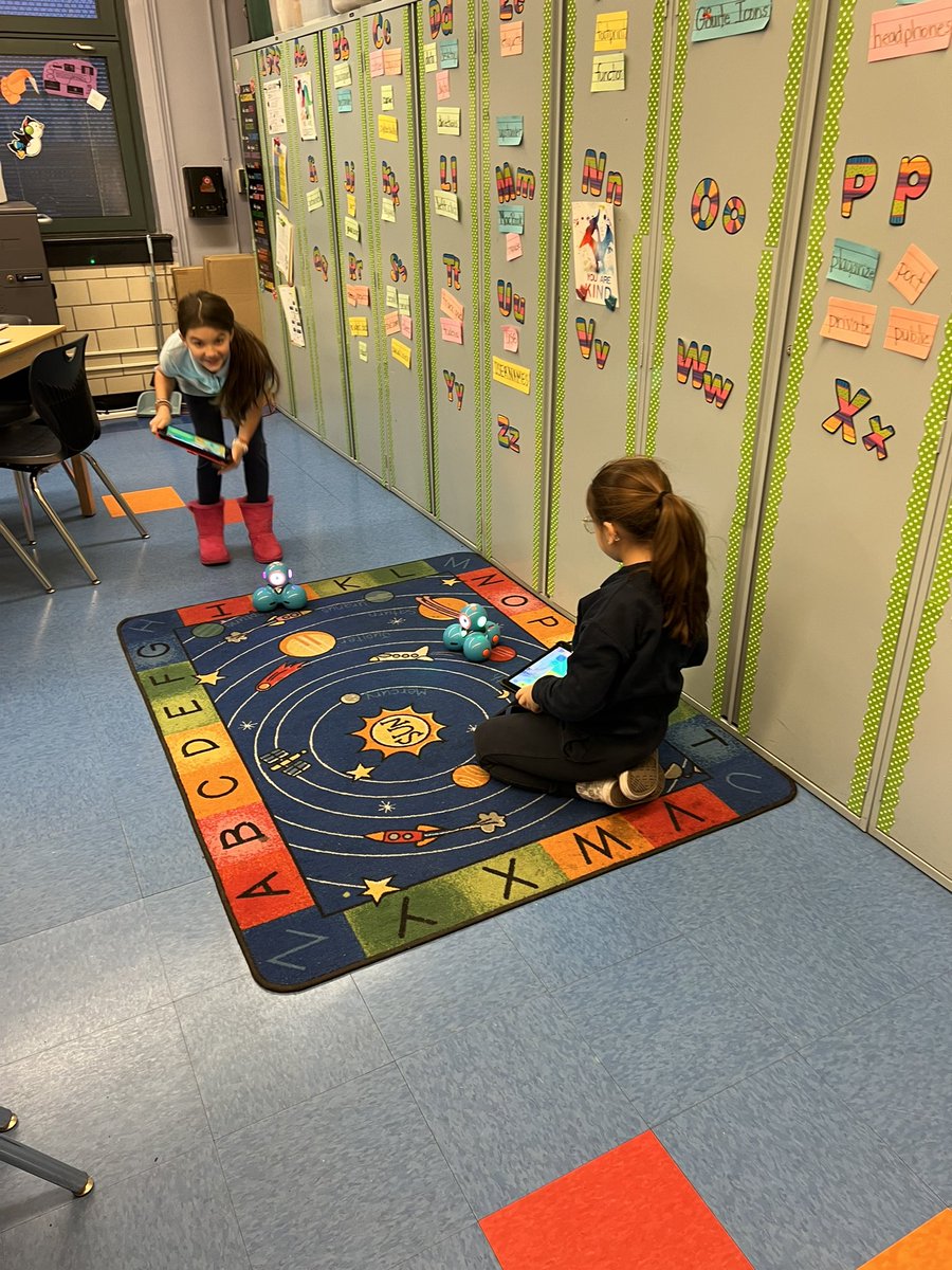 146Bluehawks's tweet photo. Robotics 2024 is in full swing! We customized and raced Dash. @WonderWorkshop @CSforAllNYC @D27NYC #ps146 #wonder #dash #bluehawks https://t.co/qAgmTs568S