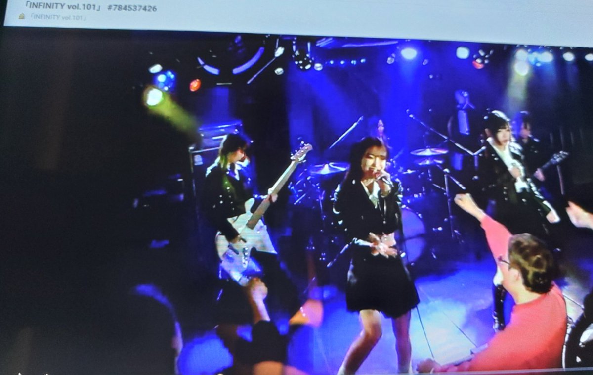 madbear369's tweet photo. 【1ページ目】　アーカイブでEMANYOのライブを2連続で見た。これは、EMANON、浮迷夜、という二つのガールズバンドの合体版バンドで、2024年のStart UP 2daysだった。MCでVo. 英里沙が言っていたが、新年ライブ始
https://t.co/wvYNcGN5Zp
https://t.co/b8ByHG5Yi0
#EMANYO #INFINITY #Vol101 #Vol102 https://t.co/wZCndJZA8E