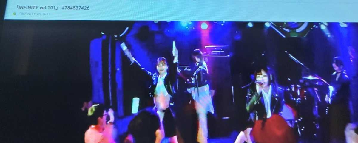 madbear369's tweet photo. 【1ページ目】　アーカイブでEMANYOのライブを2連続で見た。これは、EMANON、浮迷夜、という二つのガールズバンドの合体版バンドで、2024年のStart UP 2daysだった。MCでVo. 英里沙が言っていたが、新年ライブ始
https://t.co/wvYNcGN5Zp
https://t.co/b8ByHG5Yi0
#EMANYO #INFINITY #Vol101 #Vol102 https://t.co/wZCndJZA8E
