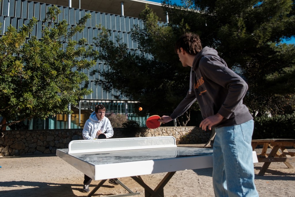 universitatURV's tweet photo. 👌Els estudiants de la #URV ja disposen de les taules de ping-pong i de pícnic i de les fonts d’aigua que van proposar en els pressupostos participatius. La segona convocatòria ha rebut 51 noves propostes per executar 50.000 euros.

#comunitatURV

👉https://t.co/5by90h7r20 https://t.co/rtDYrUI205