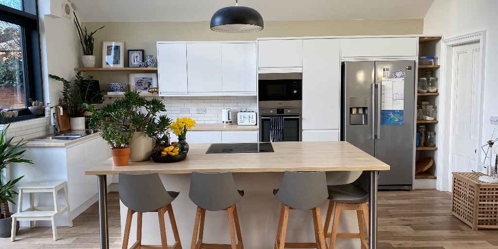 Crew Network tweet media