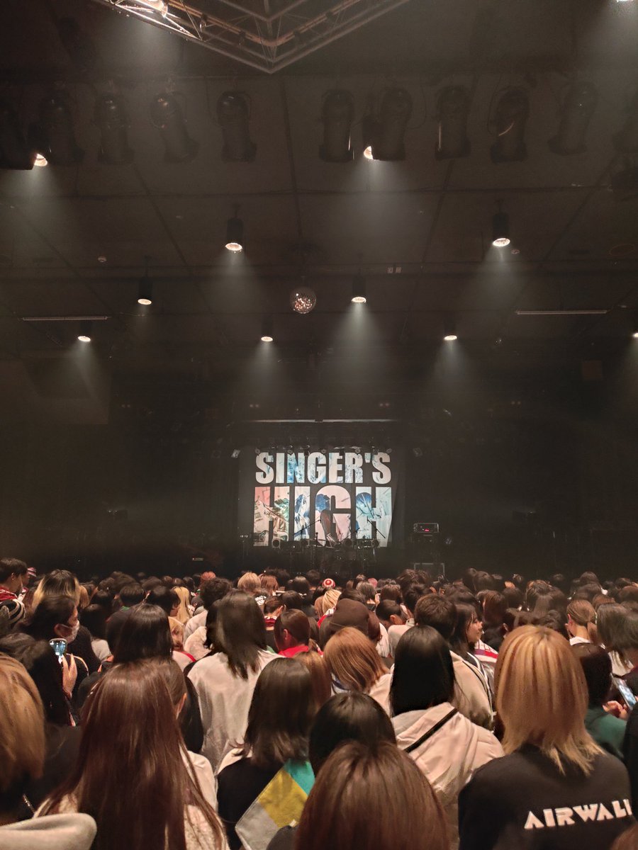 k_y_0430's tweet photo. 2024/1/9 シンガーズハイ
「TOUR 2023-2024 "SINGER'S HIGH"」@名古屋ダイアモンドホール

2024年のライブ初めでした。

 #シンガーズハイ https://t.co/GXgo2zPjxA