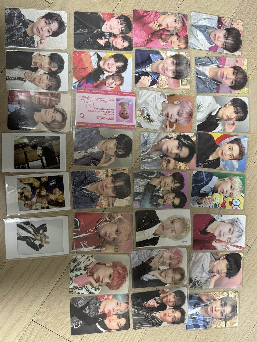 크래비티 포토카드 양도합니다 :) ★
옾챗,디엠 편하게 부탁드려요 !!
대량양도,개별양도,모든인증 가능 ★

open.kakao.com/o/sA17xL2f

세림 앨런 정모 우빈 민희 형준 태영 성민 미팬 양면포카 비트로드 위드뮤 마뮤테 케타포 사웨 애플뮤직 미공포 공방 메가폰 제복 크크루 럭드 공카 이벤트 cravity