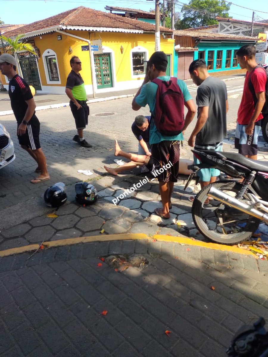 prontofalei202's tweet photo. 🚨URGENTE 

#AcidenteTransito 

Carro na contramão atropela e arremessa motociclista em Ilhabela 

Um carro com placa de são paulo, invadiu a contramão e atropelou um motociclista, na rua da padroeira, próximo a sorveteria rocha. Vila centro histórico. https://t.co/gIrDvR278s