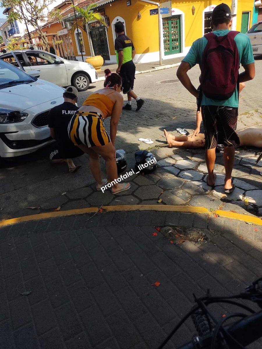 prontofalei202's tweet photo. 🚨URGENTE 

#AcidenteTransito 

Carro na contramão atropela e arremessa motociclista em Ilhabela 

Um carro com placa de são paulo, invadiu a contramão e atropelou um motociclista, na rua da padroeira, próximo a sorveteria rocha. Vila centro histórico. https://t.co/gIrDvR278s