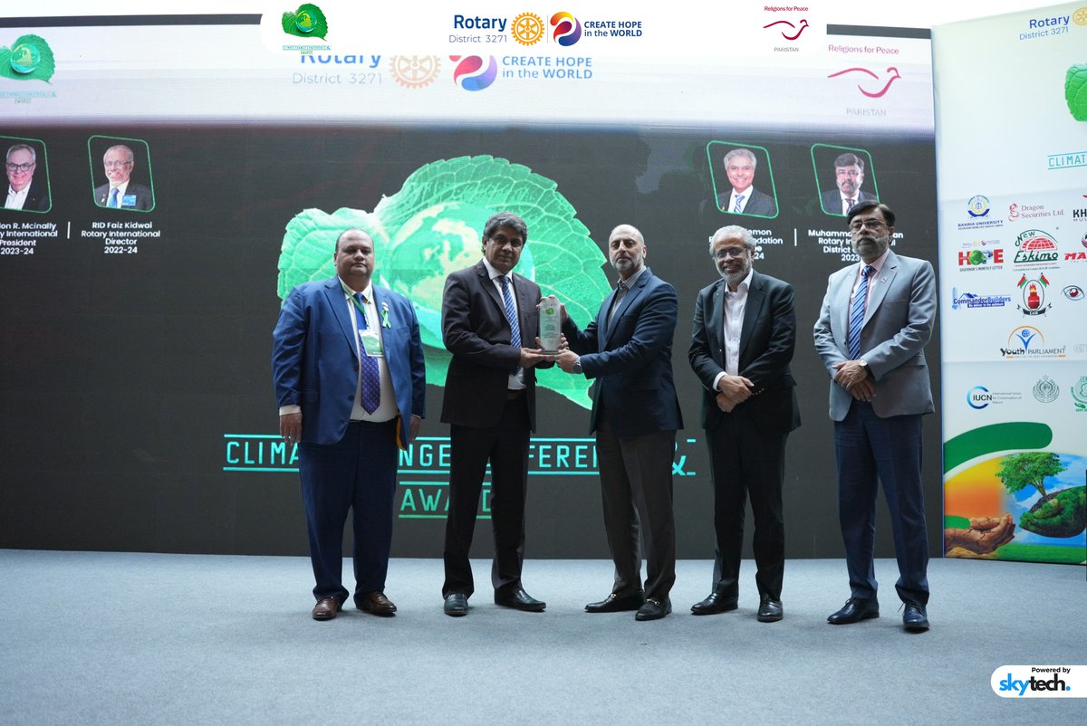 RfPPakistan's tweet photo. 𝑻𝒉𝒆 𝒕𝒓𝒂𝒏𝒔𝒇𝒐𝒓𝒎𝒂𝒕𝒊𝒗𝒆 𝒑𝒓𝒆𝒔𝒆𝒏𝒕𝒂𝒕𝒊𝒐𝒏 𝒃𝒚 𝑴𝒂𝒔𝒐𝒐𝒅 𝑳𝒐𝒉𝒂𝒓, 𝑭𝒐𝒖𝒏𝒅𝒆𝒓 𝒂𝒏𝒅 𝑫𝒊𝒓𝒆𝒄𝒕𝒐𝒓 𝒐𝒇 𝑪𝒍𝒊𝒇𝒕𝒐𝒏 𝑼𝒓𝒃𝒂𝒏 𝑭𝒐𝒓𝒆𝒔𝒕, 𝒂𝒕 𝒕𝒉𝒆 𝑪𝒍𝒊𝒎𝒂𝒕𝒆 𝑪𝒉𝒂𝒏𝒈𝒆 𝑪𝒐𝒏𝒇𝒆𝒓𝒆𝒏𝒄𝒆 2023! https://t.co/2TFNkTxf9W