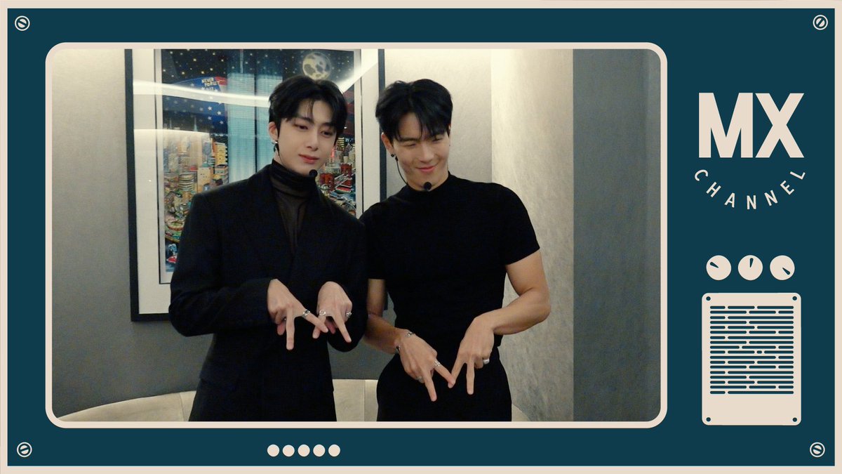 🎥 #몬스타엑스 #몬채널 📺 #Behind EP.393 SHOWNU X HYUNGWON 2023 Krazy K·Pop Super Concert in NY #셔누 #SHOWNU #형원 #HYUNGWON #MONSTA_X #MONSTAX ▶ youtu.be/18Ls6FTP3ao