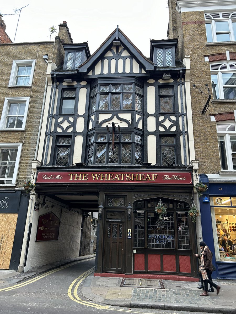 PubsSaving's tweet photo. The Wheatsheaf, 25 Rathbone Place #fitzrovia @CamdenCouncil have granted planning permission for conversion of 1st floor bar/function room & 2nd/3rd floors of #pub to flats. No decision notice on planning portal. Re: 2022/4321/P. S106 agreement: https://t.co/U8flxaYkJj #hc7 https://t.co/87MqajOUHr