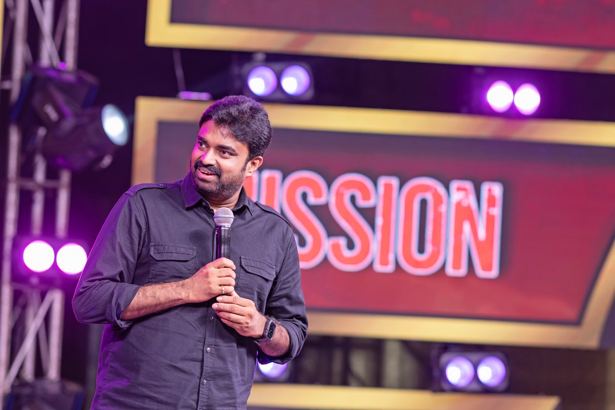 GoldwinSharon's tweet photo. #MissionChapter1
#MissionChapter1Trailer
|#missionchapter1frompongal
|#MissionChapter1FromJan12
#ArunVijay |#AmyJackson
#Nimishasajayan |#AbiHassan
#JasonShah |#BharatBopanna
Director 📹: #ALVijay (#thalaiva)
Music by 🎵: #GVPrakashKumar https://t.co/acO9TFmSPr