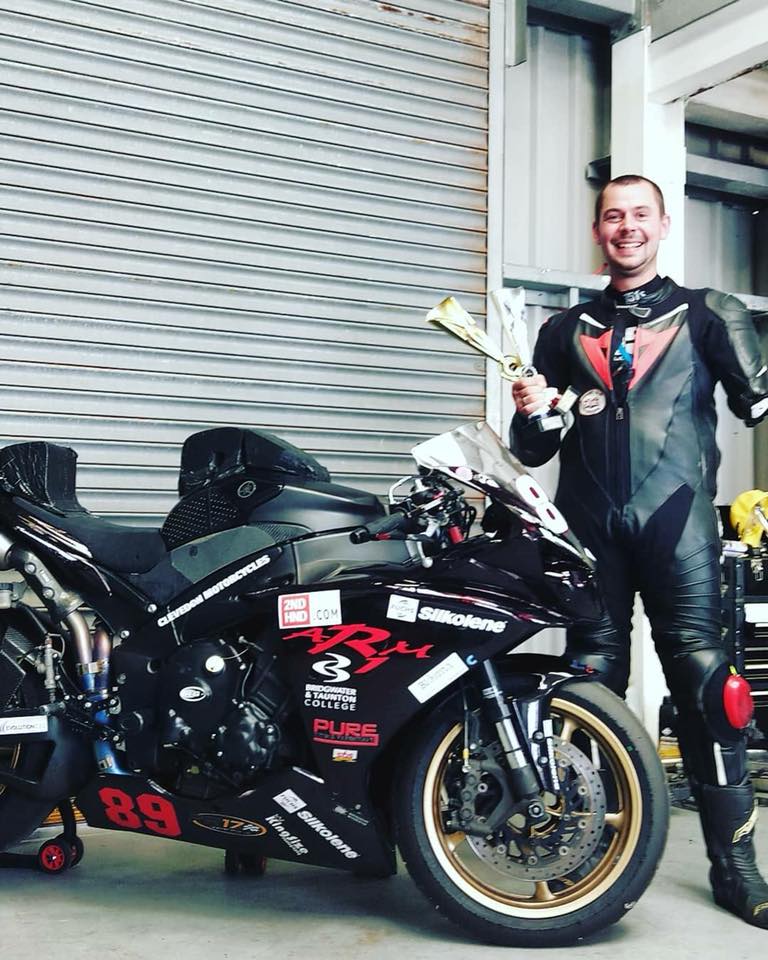 stoneman_pulse's tweet image. 🌟 Meet Chris Ganley, a one-armed hero who overcame challenges and aims to help others 🌍 💰 Support his 2024 dream and get a chance to sponsor his media exposure 🎟️ 👇 Donate and share his story 👇 loom.ly/8Lc8LGs #ChrisGanley #Dream2024 #FORWARDERLeeds