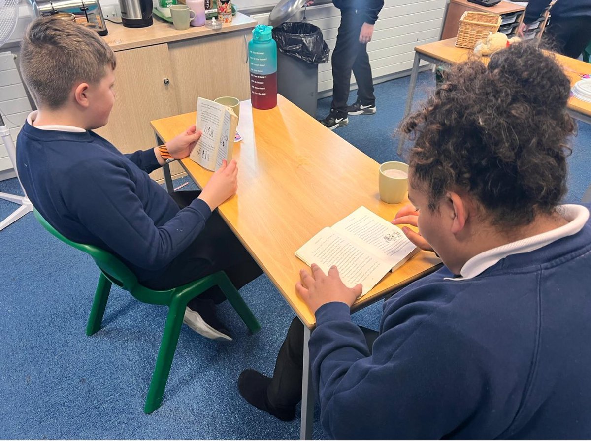 We D.E.A.R at Elements!📚

Y8 are loving Stone Cold by Robert Swindells. Discussions around homelessness are taking place and we are practising one of our Elements Expectation Statements - I care, I am kind to myself and others.

#dropeverythingandread #TeamElements