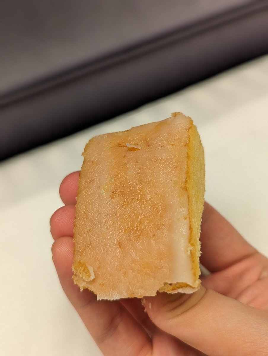 azusa9894's tweet photo. 바움쿠헨 구울때 개맛있는 냄새남
バウムクーヘン焼くときにむっちゃ美味しいにおいする。
#バウムクーヘン #椎名ましろ #바움쿠헨 #시이나마시로 https://t.co/pwo1hXveU6