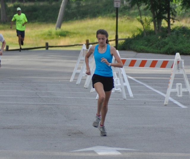 higdonmarathon's tweet photo. If racing, never wear anything new, particularly if you’re running a marathon. Test your race clothing during training runs--the longer the better.#RunWithHal https://t.co/bTEQ6PImfi