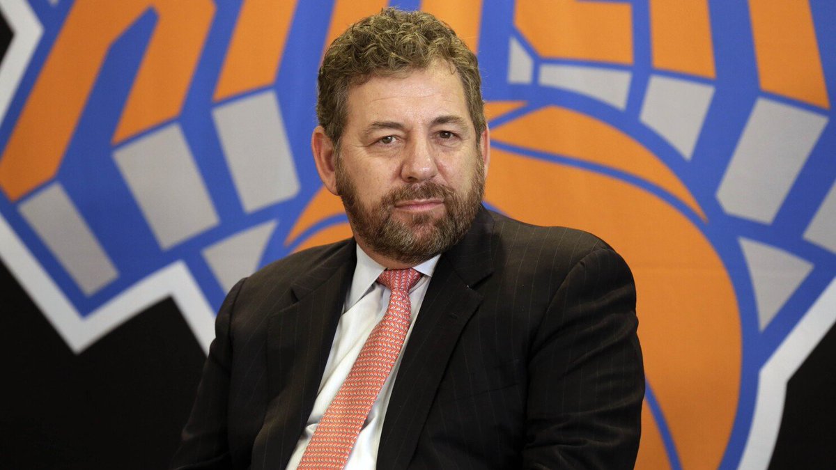 El propietario de los Knicks, James Dolan, fue acusado de abuso sexual.

(Via bleacherreport.com/articles/10105…)