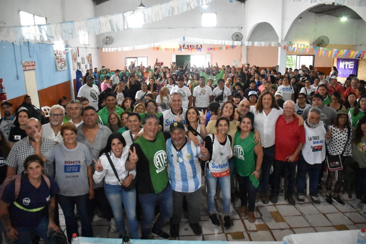 CTAABuenosAires's tweet photo. 💪🏽#Escobar: “Los trabajadores debemos ser protagonistas en la construcción y la conducción de la estrategia de poder”, dijo @colodeisasi en plenario #Multisectorial rumbo al paro nacional contra el DNU y la Ley Ómnibus  

👉🏾 https://t.co/5ZICsfo7KC https://t.co/EEblzy2ZL6