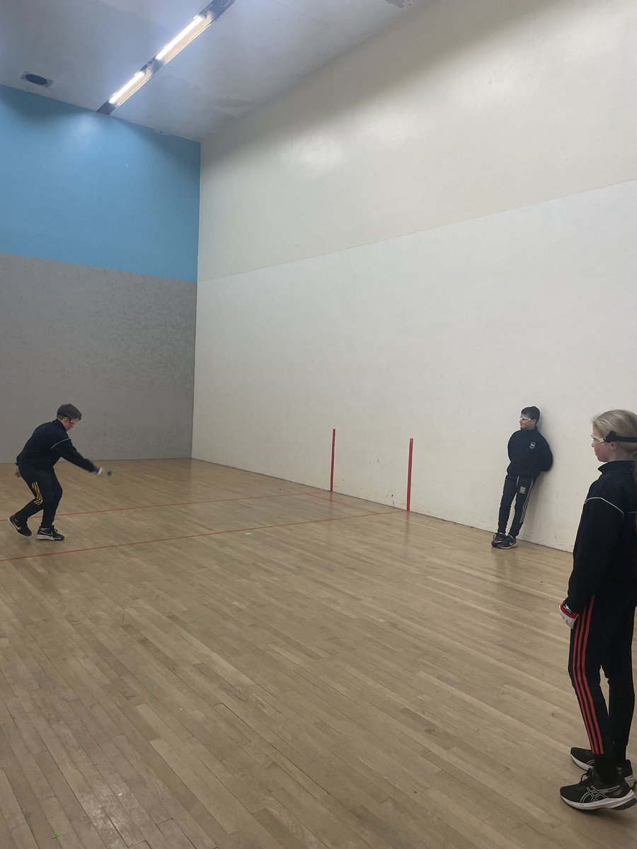 SNMFerns1's tweet photo. Getting ready for the @RackardLeague handball this week. Great excitement for the competition to come over the next three days. Good luck to all schools  involved! https://t.co/CZlBnxdyZw