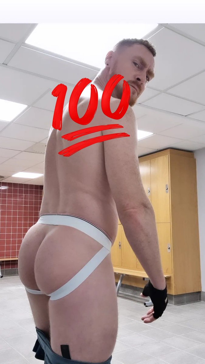 Miles03801687's tweet photo. Today's locker room Cake
😍😍😍😍😍😍😍😍😍😍 https://t.co/HgZLmk3X0T