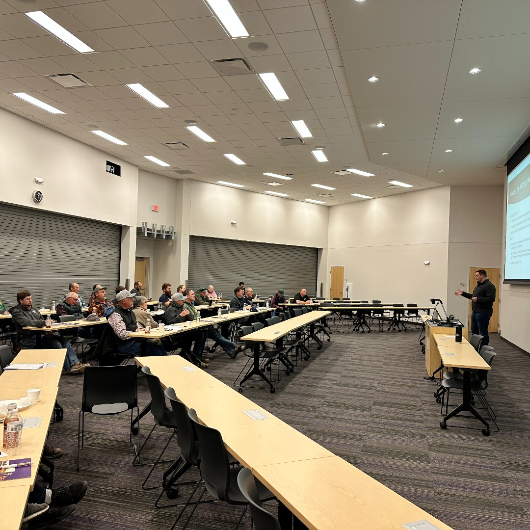 kscorn's tweet photo. Thanks to everyone who braved the cold to come out to our first ever Kansas Corn and Soybean School in Parsons today! It's going to be a fun week filled with row crop knowledge, and we love it! @kssoybean #kscorn #kssoy https://t.co/0GcZhwD2ZN