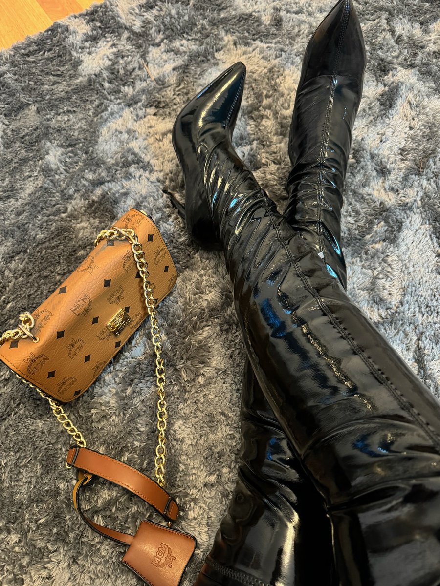herringinaa's tweet photo. Du vernachlässigst alles für mich, lebst in Elend, während ich deine Psyche kontrolliere. Merkst du, wie überlegen ich bin? Dein Verlangen nach mir ist ein Spiel, bei dem ich die Regeln bestimme

Geldherrin | Findom | Sklave | Herrin | Diener | KG https://t.co/f3ZZa4u5lR