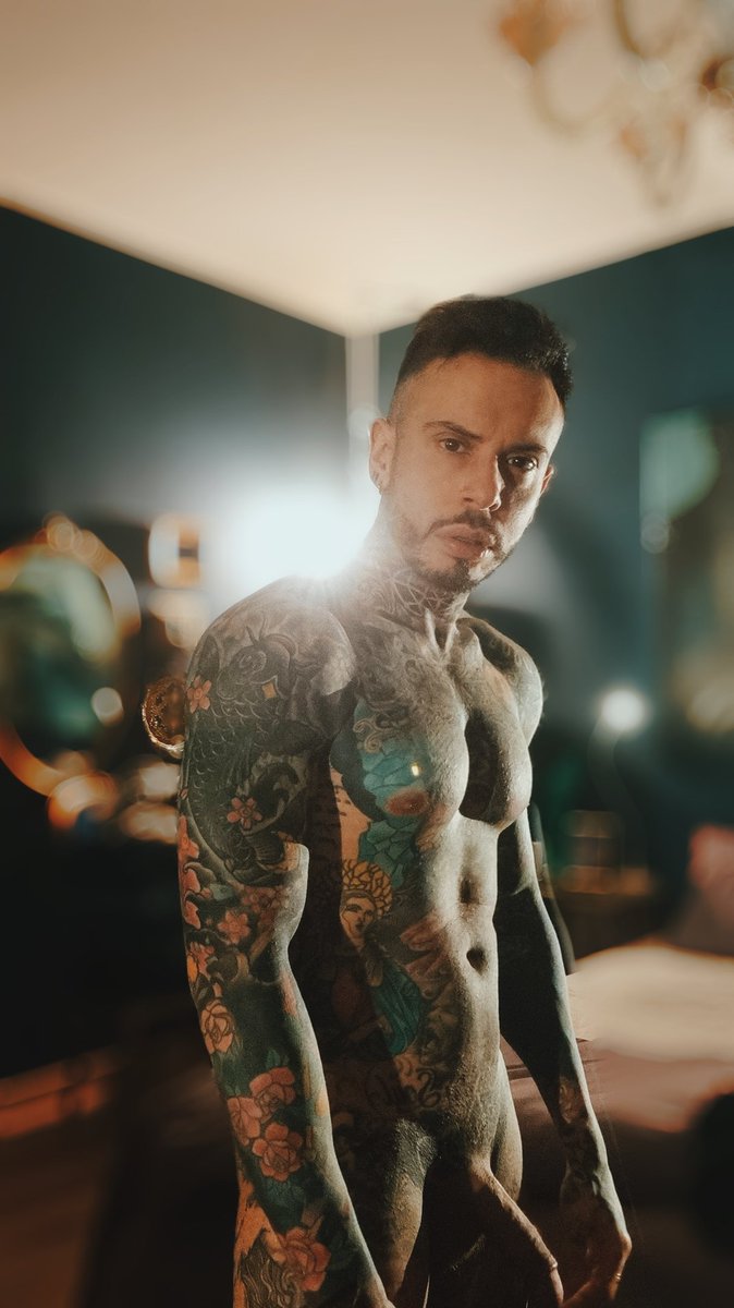 tattoomanof's tweet photo. @ink_italian @Jakesx3x https://t.co/4OaPMA4C0R https://t.co/bPpGe33nAG