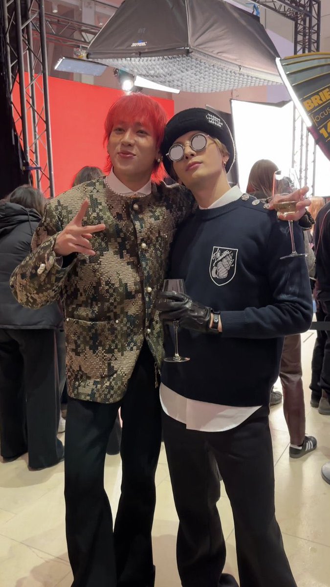 7even4ever1's tweet photo. They’ve come a a long way &amp; I’m so proud but I’ll NEVER forget the days they spent playing dress up in their dorm dreaming of 1 day they’d get to go to fashions shows &amp; big events like they do now🥹 you made it💚 
@JacksonWang852 
@BamBam1A 
#JacksonWangxLVFW24 
#BamBamxLVMenFW24 https://t.co/fWWkHrYlhS