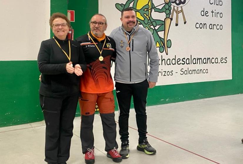 mirobrigaaldia's tweet photo. José Prieto y Jesús Marcos suben al podio en el Provincial de Tiro con Arco https://t.co/vnyn3UQxyQ https://t.co/pGBXHU3gva