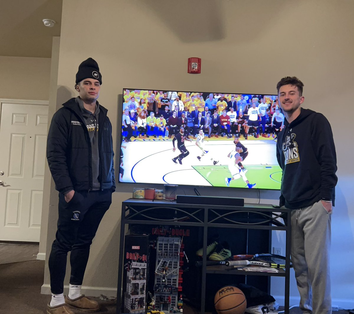 _jalenjackson's tweet photo. Shoutout to classic stereo for the new TVs in our apartments. Thank you guys for the support. #godons #classicstereo #dons4fw https://t.co/iFfMzI2s1X