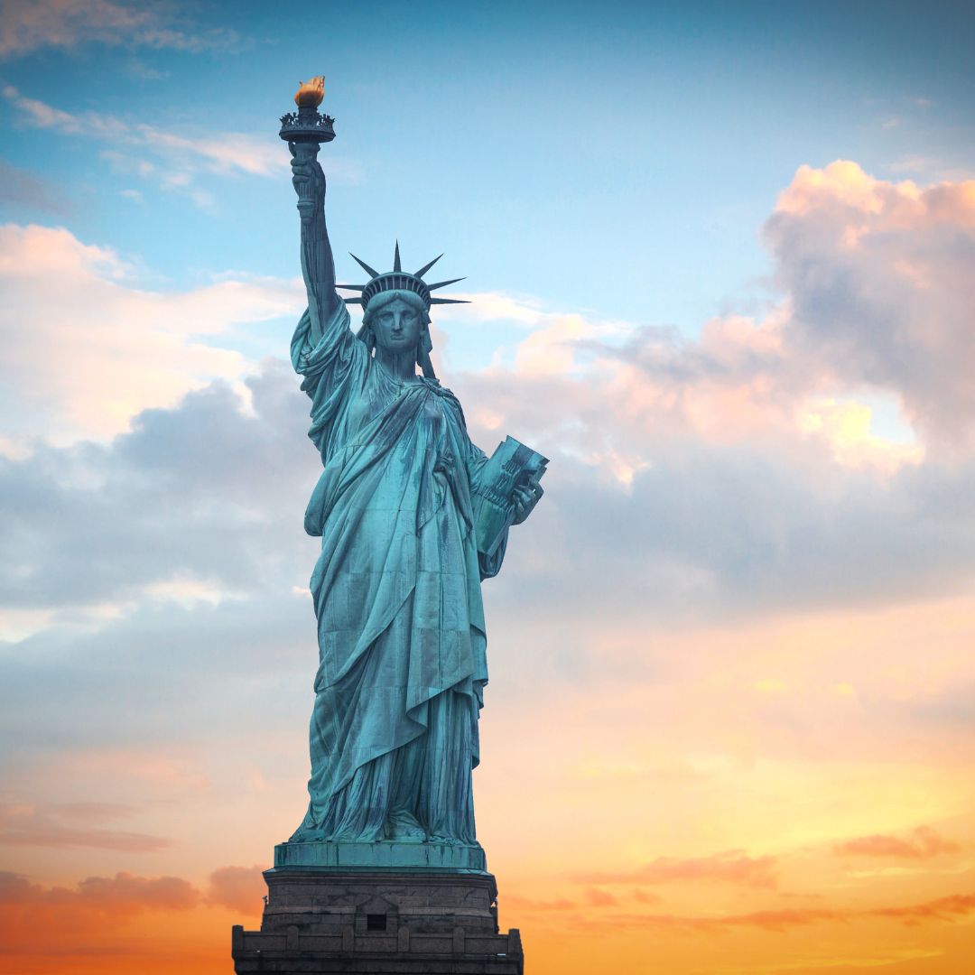 FINSAgency's tweet image. Day 16 Bucket List #5 – Climb the Statue of Liberty in NYC! A symbol of freedom and opportunity, the Statue of Liberty beckons you. The best way to experience it is to climb to its crown for panoramic views of the city skyline.  #StatueOfLiberty #BucketList