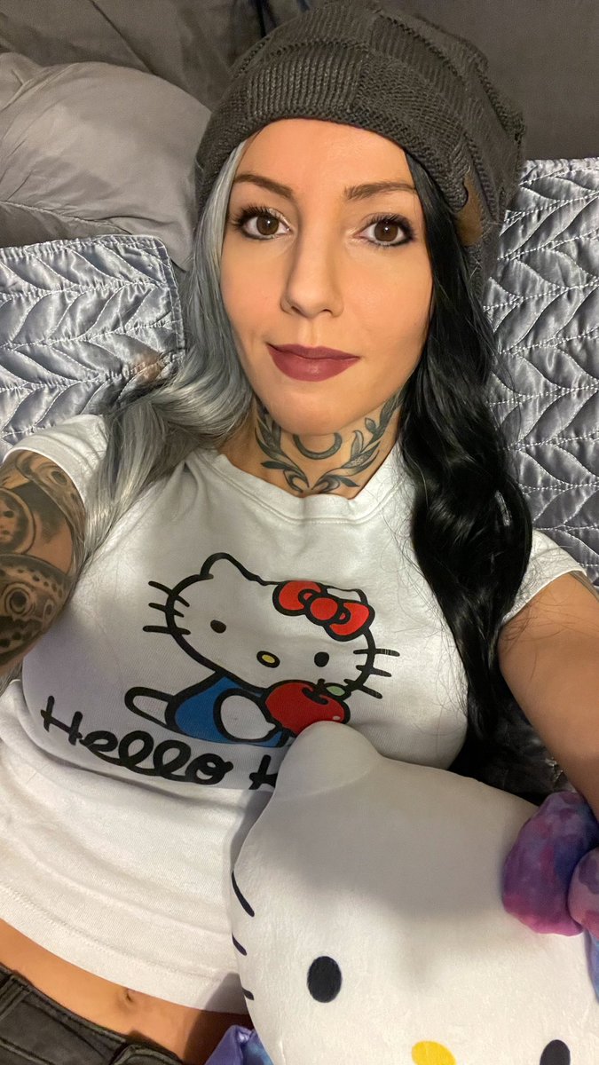 ModelFrankie's tweet photo. Sometimes I’m cute. 🥰
#altmodel #altmodels #hellokitty #hellokittylover #hellokittyaddict #hellokittycore #hellokittylovers #hellokittyplush #tattooedwomen #tattooedmodels #tattooedmodel #metalgirl #rockerchick #cosplaygirl #cosplaygirls #bigirls #bigirl #cutegirl #cutegirls https://t.co/MTlwvkBq5G