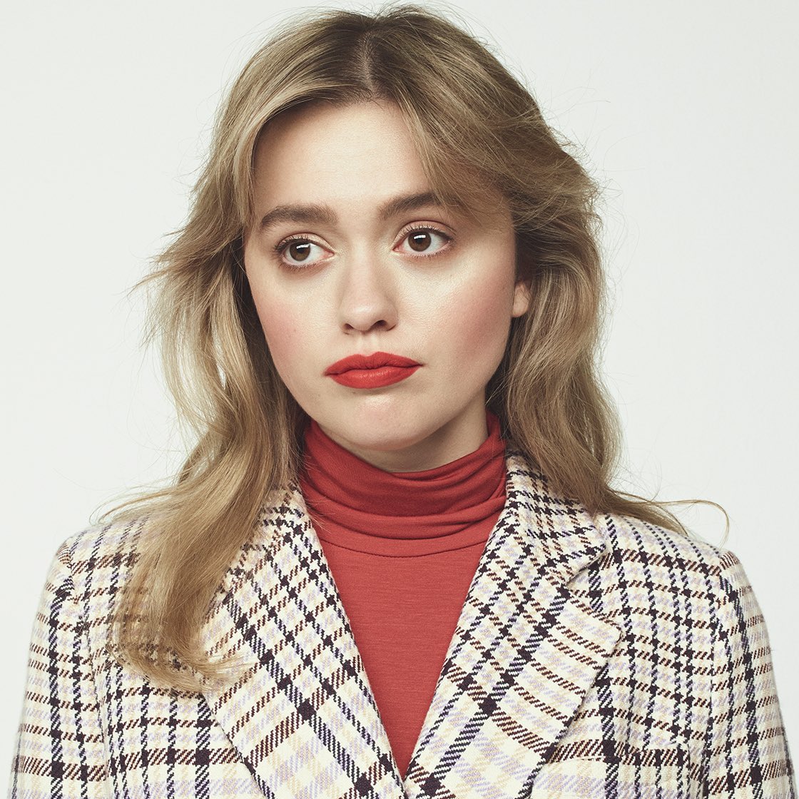 PopCrave's tweet photo. ‘Sex Education’ star Aimee Lou Wood has joined the cast of ‘The White Lotus’ season 3. https://t.co/wOhrbs2HuL