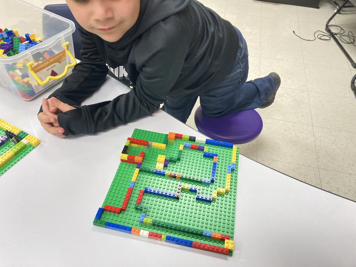 GracefulSTEM's tweet photo. 1st grade Environmental engineers loved the book #TheWaterPrincess. So far they have used Lego mazes to simulate how water travels through pipes directly to our houses. They also learned about filtering dirty water. #RabaSTEM @NISDSTEMLabs @PaxPatLearning https://t.co/LoMzFYWBCK